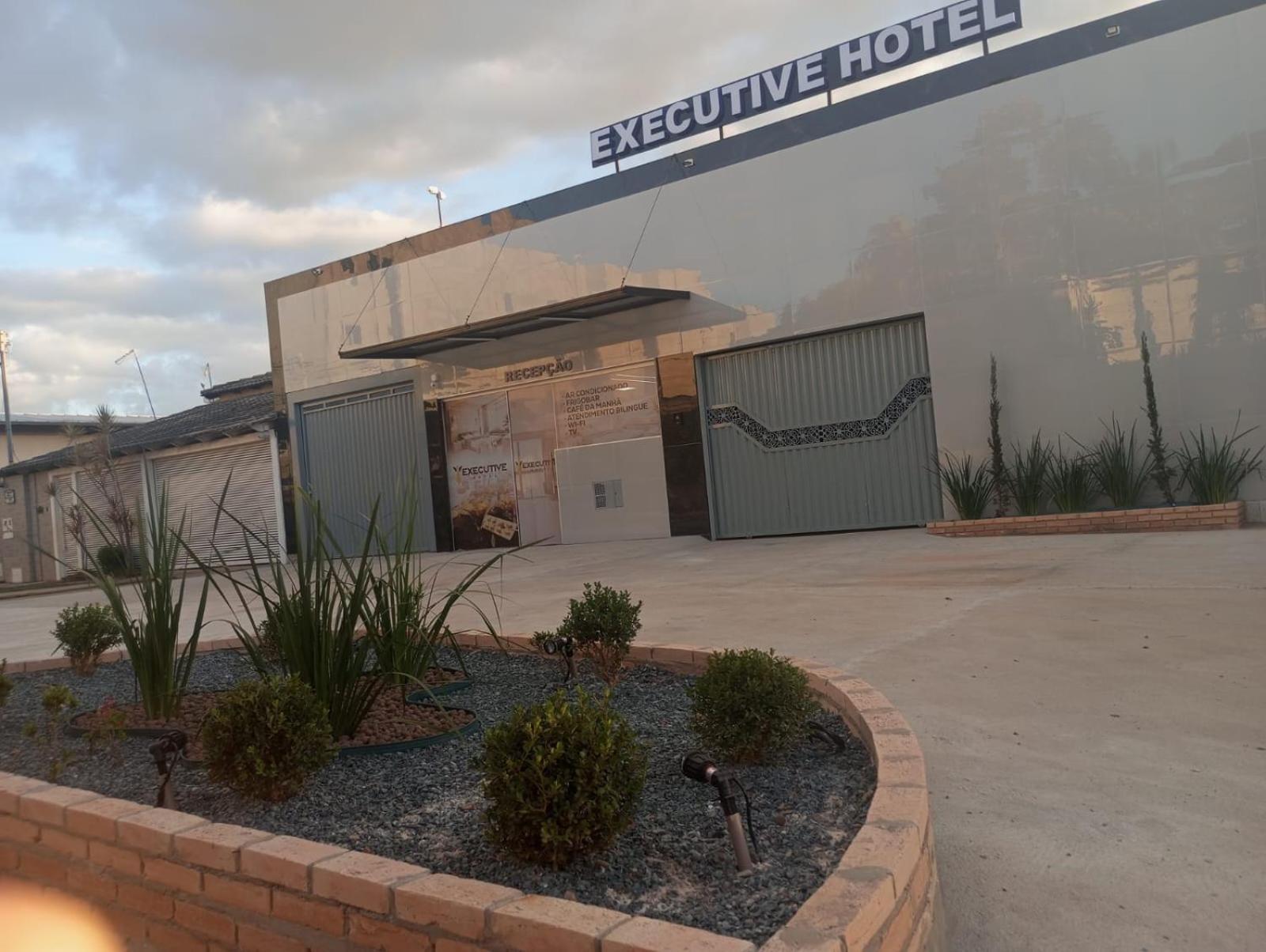 Executive Hotel Aguas Lindas Go Aguas Lindas de Goias Εξωτερικό φωτογραφία
